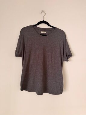 Madewell size L women’s charcoal grey t